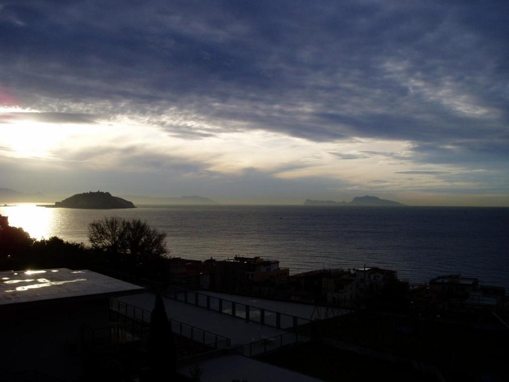 Miramare Residence Ποτσουόλι Εξωτερικό φωτογραφία