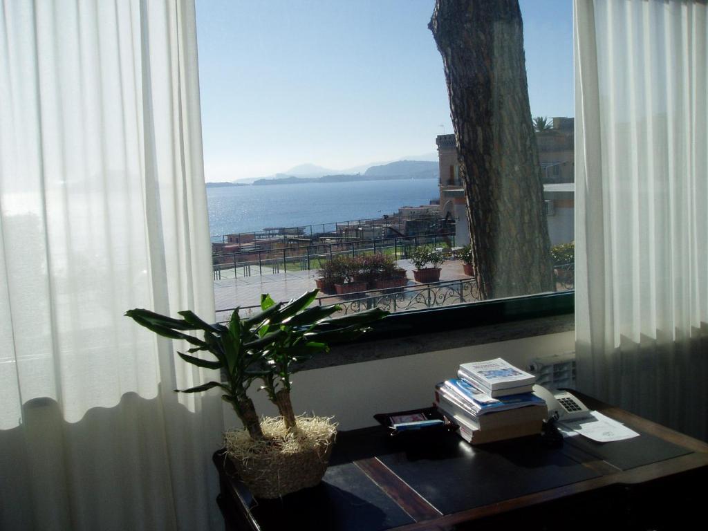 Miramare Residence Ποτσουόλι Δωμάτιο φωτογραφία