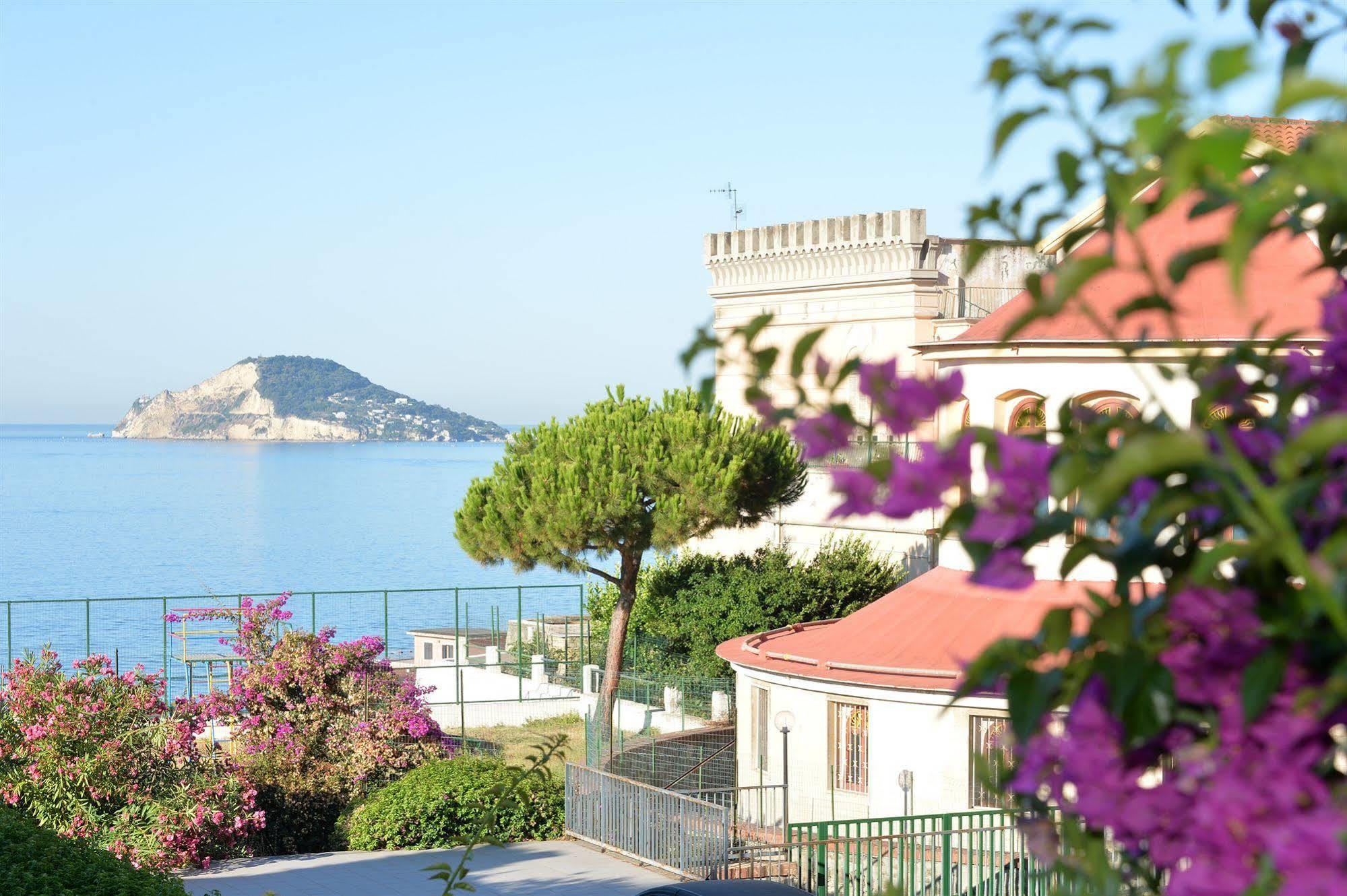 Miramare Residence Ποτσουόλι Εξωτερικό φωτογραφία